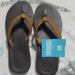Reef Brown and Black Flip Flops with Cushioned Footbed
